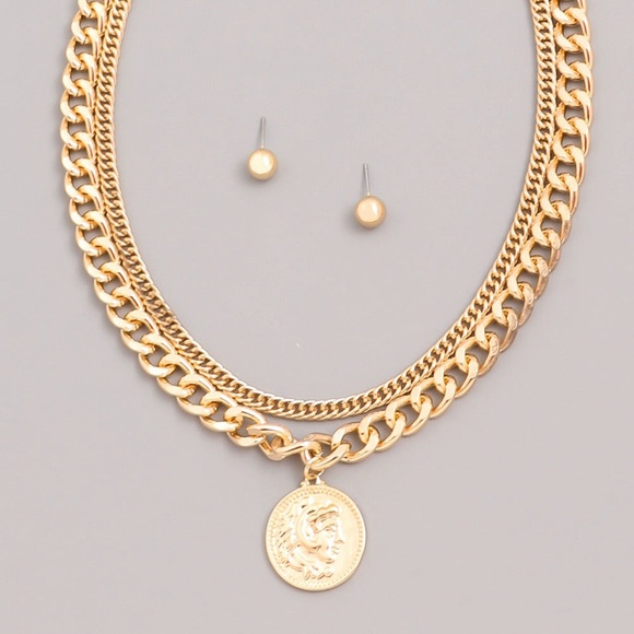 Gold Coin Necklace - Picture 3 of 6